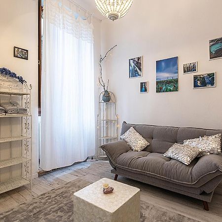 White & Gold Suite Verona Luaran gambar